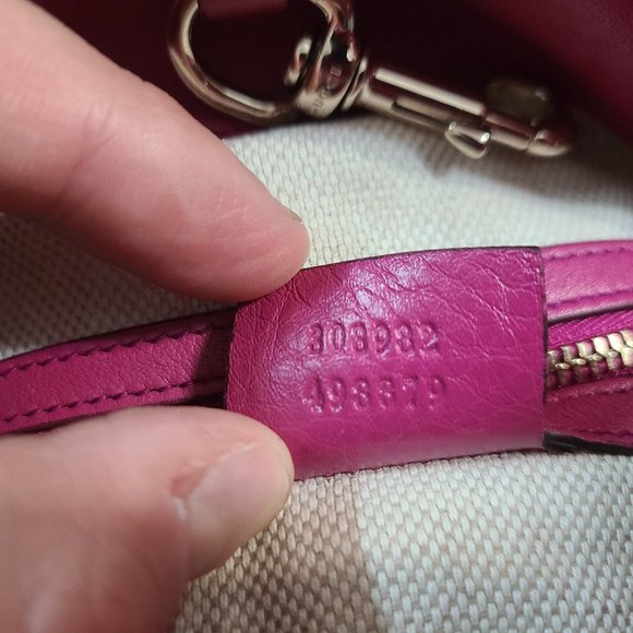 New Gucci Logo Fuchsia Hobos Bag - Picture 5 of 5